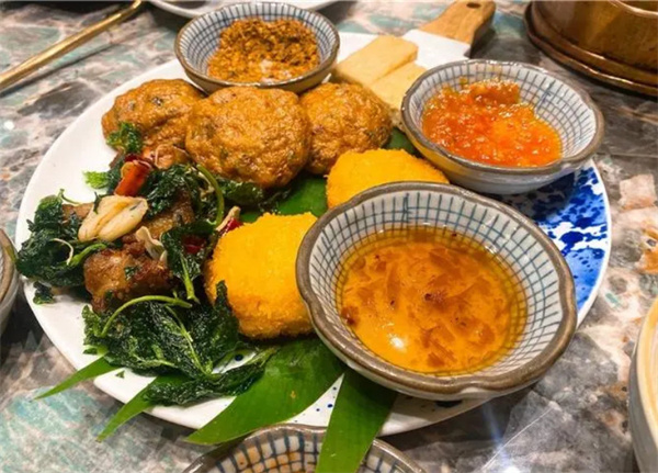 浩海火烧云傣家菜加盟